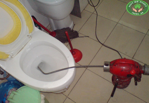 Thông tắc bồn cầu tại Hoàng Ngọc Phách